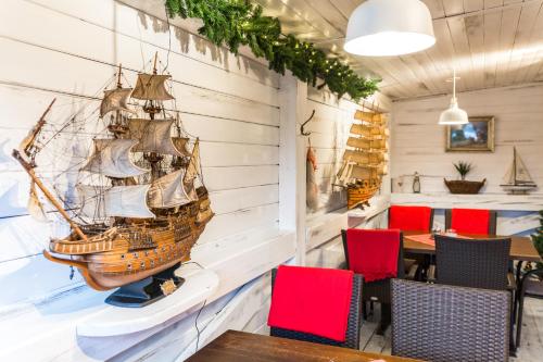 Étterem, U Namornika-Restaurant a penzion in Hukvaldy