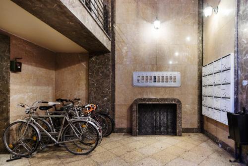 Smart Stylish Apartment In The Heart Of Budapest - image 8