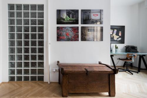One-Bedroom Apartment image 10