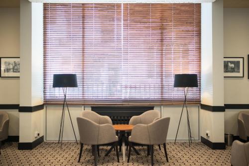 Lancaster Hall Hotel - image 3
