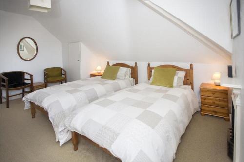 Sunnycroft - main image