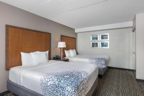 La Quinta by Wyndham Secaucus Meadowlands - image 3