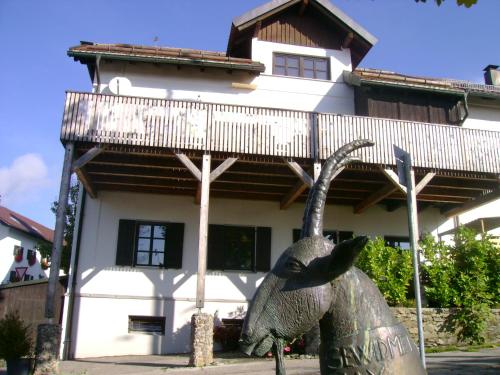 Ferienwohnung Altes Schulhaus Greising