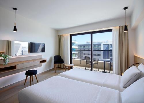 Cactus Hotel - main image