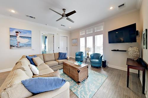 137 Palmilla Apartment - image 3