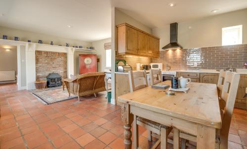 廚房, Belle Isle Castle and Cottages in 恩尼斯基林市中心