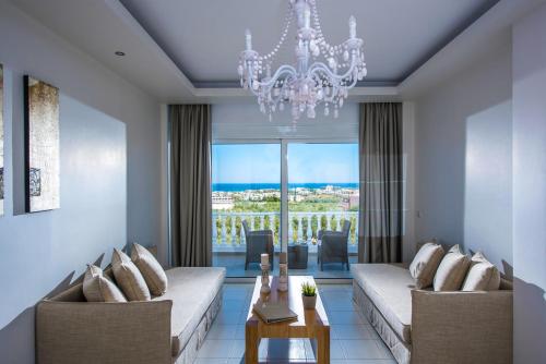 4 twin beds