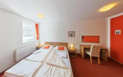 1 double bed