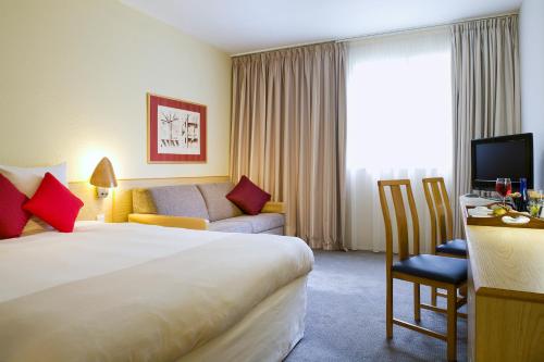 room detail thumbnail 0