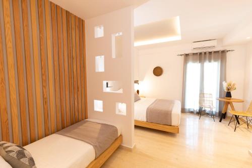 1 double bed, 1 twin bed
