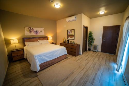 . California Comfort & Suites