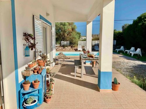 Endless Summer Surf House in Picao