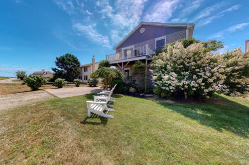 Coastal Retreat - image 4
