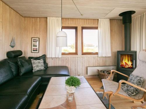 Three-Bedroom Holiday home in Løkken 3 - image 3