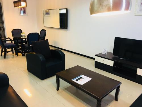 Likas Square - KK Apartment Suite