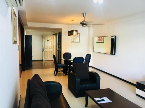 Likas Square - KK Apartment Suite