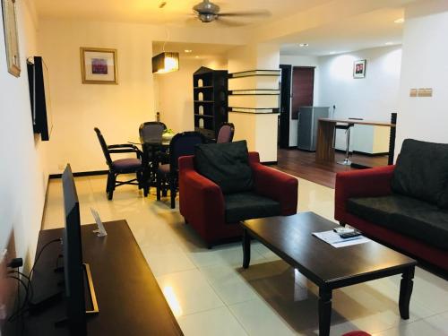 Likas Square - KK Apartment Suite