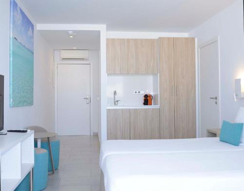 Apartaments B-Llobet Sun & Confort - image 10