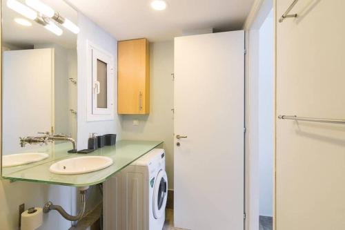 Unique Apartment near Acropolis, Athen (Foto 9)