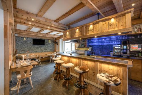 Hotel Crusch Alba Zernez - image 9