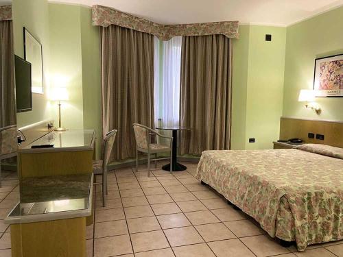 Hotel Verri Hotel Verri is a popular choice amongst travelers in Misano Di Gera Dadda, whether exploring or just passing through. Both business travelers and tourists can enjoy the propertys facilities and servi