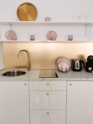 Litore in พูลา