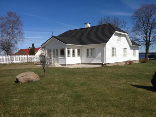 . ÄSSA BEACH HOUSE