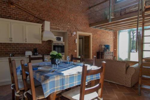 Castello Visconti - Exclusive