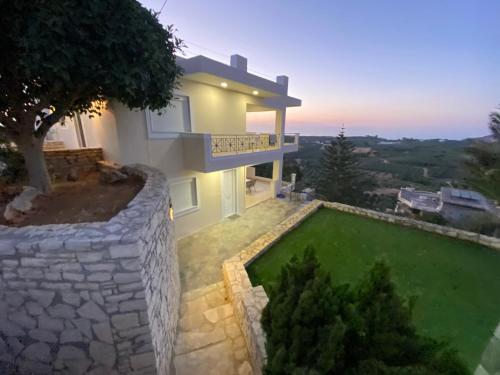  Theas house in Roumelí