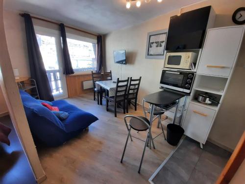 Altissim Apartments - image 2