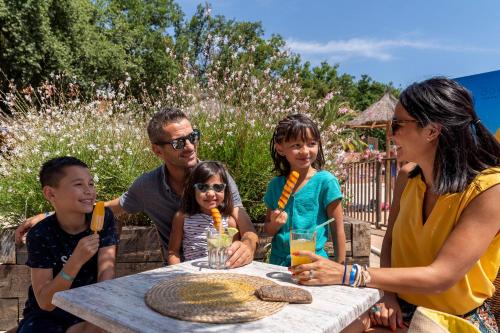 Camping Le Bois Fleuri - image 12