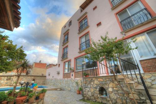 Nazar Hotel - image 4