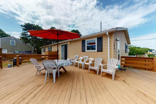 Summer Get Away in 鄧尼斯埠(MA）