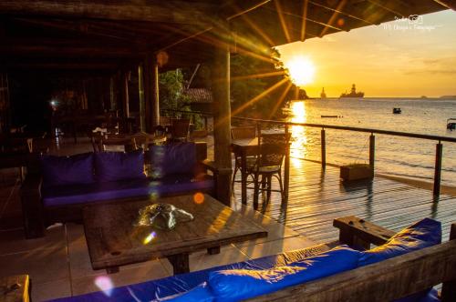 Pub/Lounge, Paraiso Azul Retiro in Freguesia de Santana