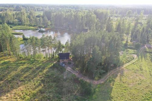 Viking house in the tree! Jacuzzi, Sauna,apkure!