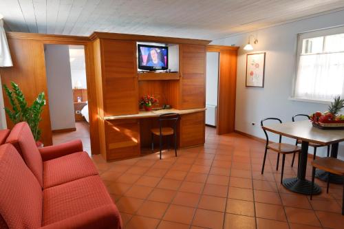 One-Bedroom Apartment (3 Adults)