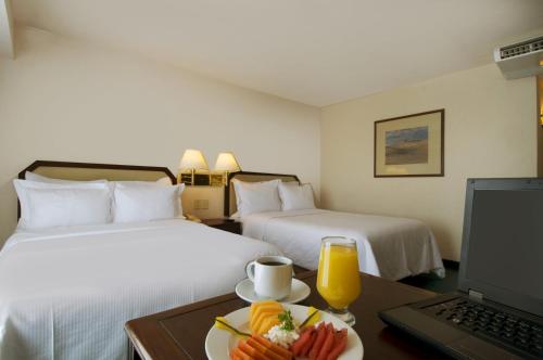 ห้องพัก, เฟียสต้า อินน์ เม็กซิกาลี (Fiesta Inn Mexicali) in เม็กซิกาลี