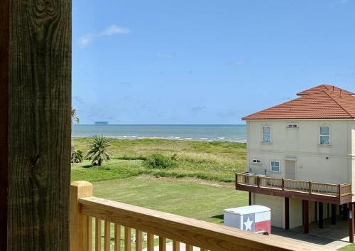 A Seaside Escape home - image 2