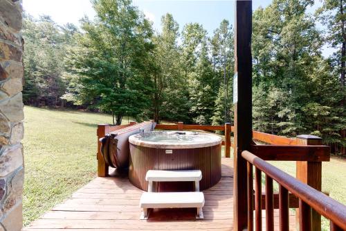 Kingdom Cabin #2 - main image