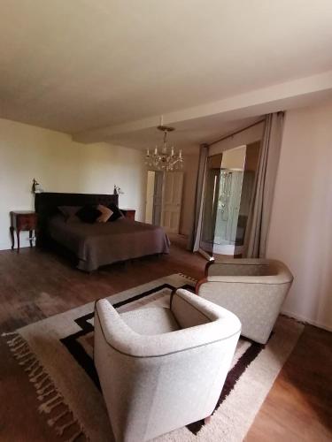 Authentieke Franse kamer. photo 22