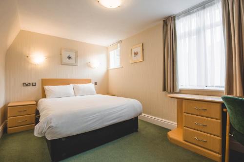 Wycliffe Hotel - image 10
