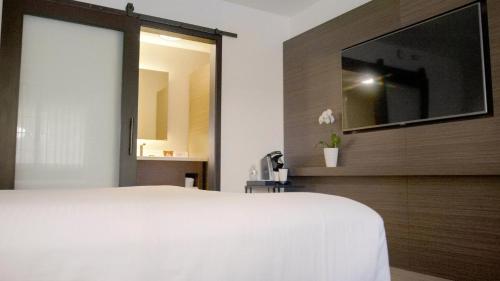 The Nest Hotel, Palo Alto