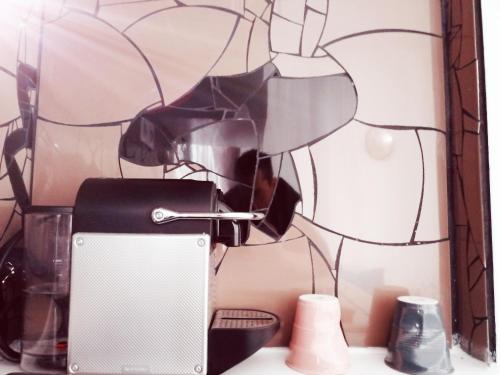 Facilities, Studio situe dans un quartier calme et residentiel a Montrouge a seulement 2 minutes du metro in Montrouge