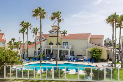 Beach Club Condos II in Corpus Christi, USA