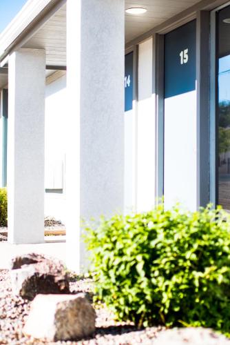 ทางเข้า, Blue Sage Inn & Suites in แบลนด์ดิง (ยูทาห์)