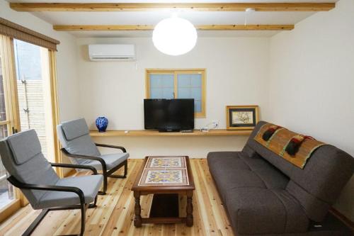 Two-Bedroom House image 10
