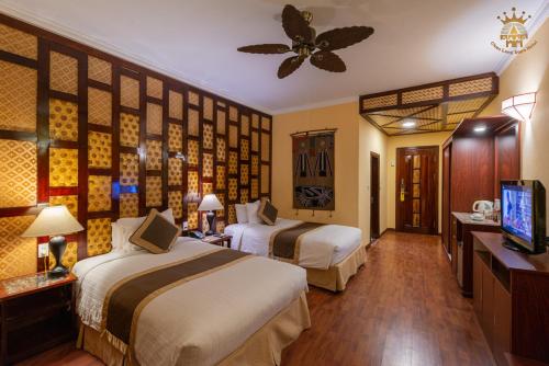 2 twin beds