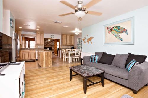 1050 Tompkins Drive in Port Orange, USA