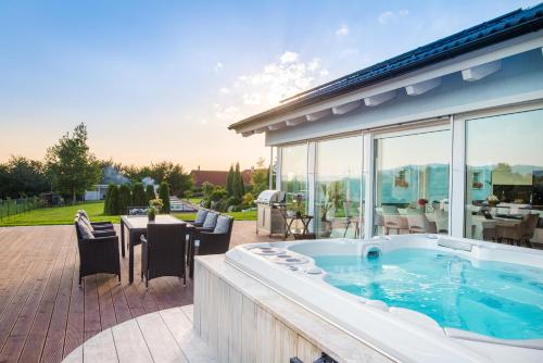 TERVEYS residence - image 13