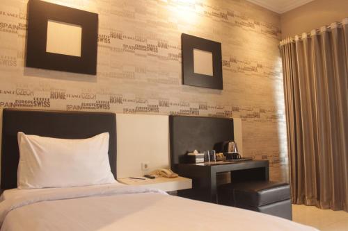 Luminor Hotel Jember By WH